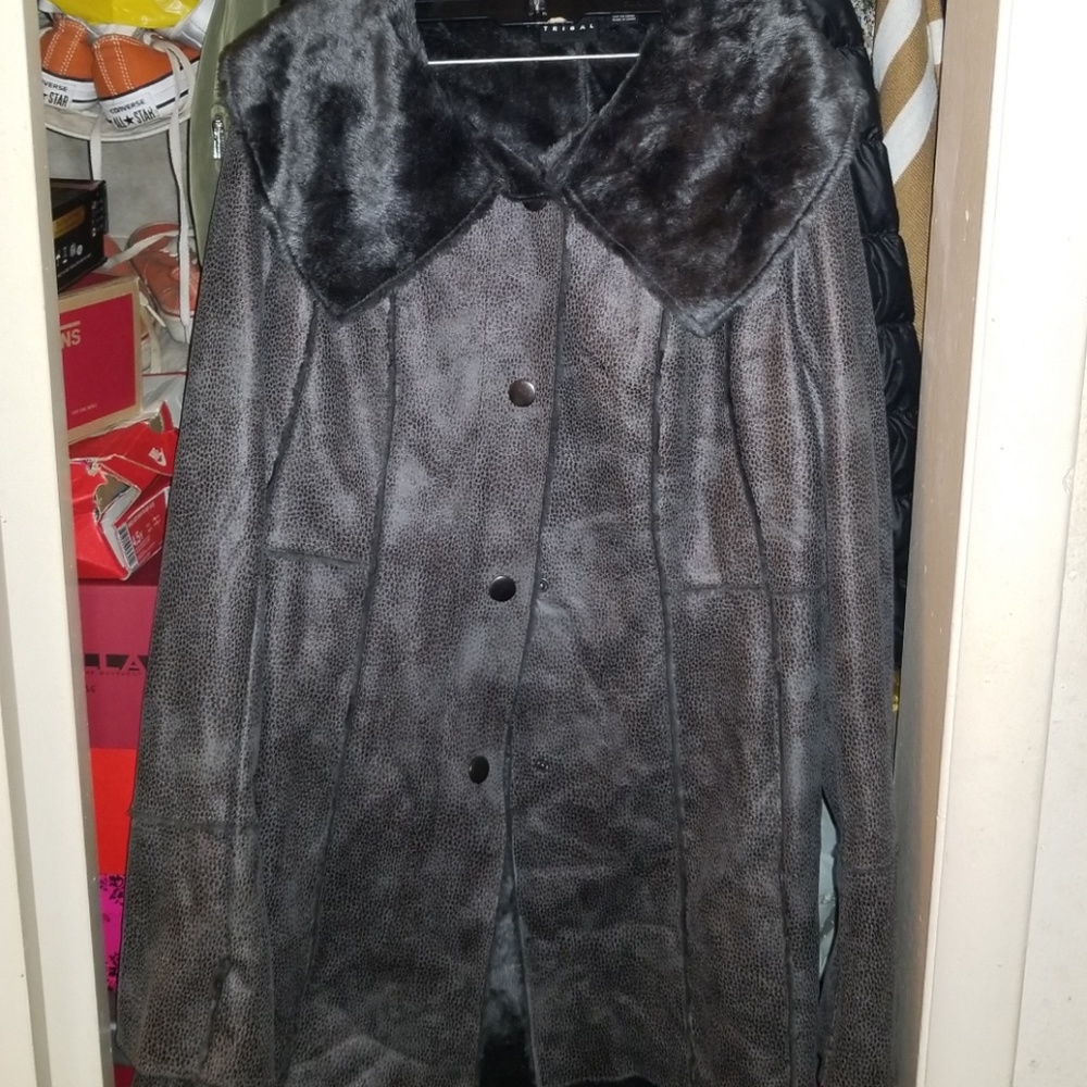 Faux suede grey coat with faux fur lining
